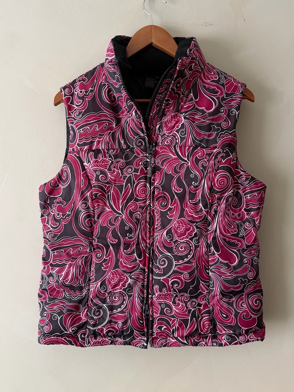 Athleta Pink/Black Paisley/Floral Down Puffer Vest Women’s L